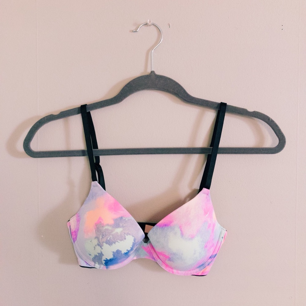 PINK wear everywhere bra